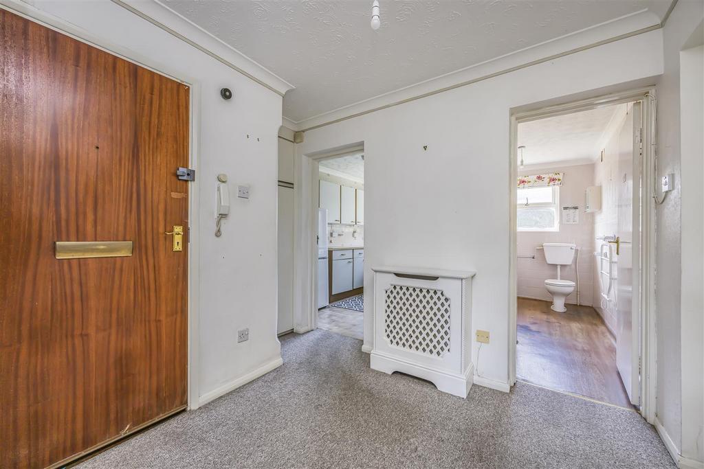 16 Woodlands, 32 Lindsay Road, Poole-Portico Market