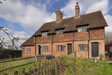 2 bedroom terraced house for sale, Fosters Farm Cottages, Hayesden Lane, TN11 9AU