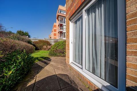 2 bedroom flat for sale, Sidcup Hill, Sidcup DA14