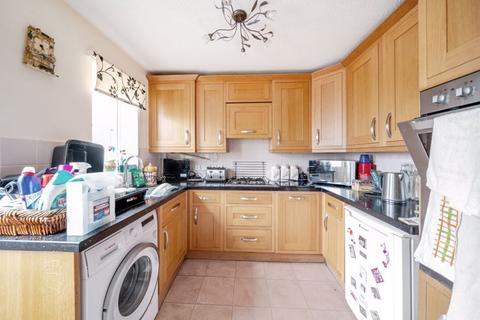 3 bedroom detached house for sale, Hamond Close, South Croydon