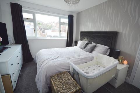 1 Bradgate Close, Rotherham, S61 1LE