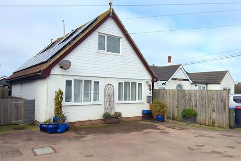 3 bedroom chalet for sale, Austin Avenue, Herne Bay, CT6 8BE