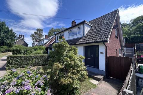 3 bedroom semi-detached house for sale, Glan Honddu Close, Pandy