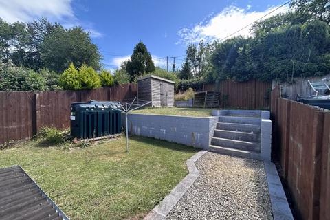 3 bedroom semi-detached house for sale, Glan Honddu Close, Pandy