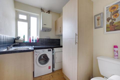 319 Gander Green Lane, Sutton, SM3 9QE
