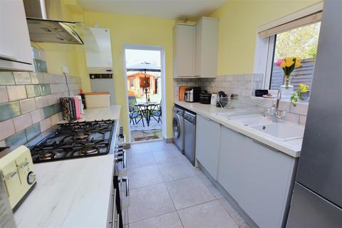 2 bedroom terraced house for sale, Spencer Road, Mitcham CR4