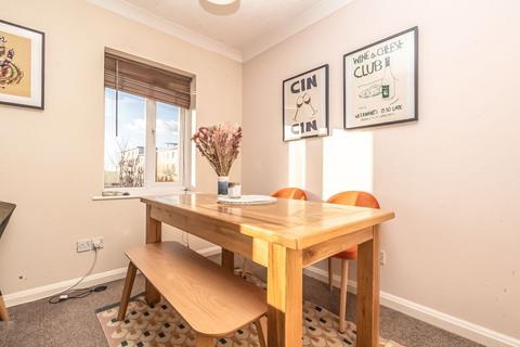 2 bedroom flat for sale, Rowan Court, Southsea