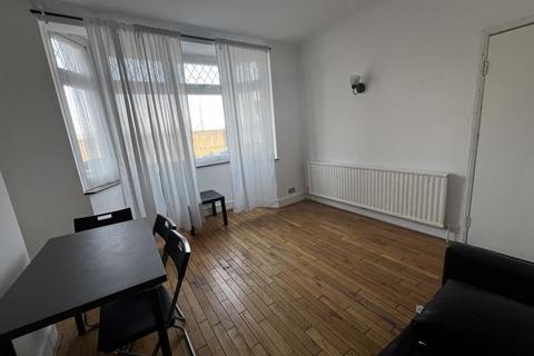 5 bedroom property to rent, Willoughby Lane, London N17