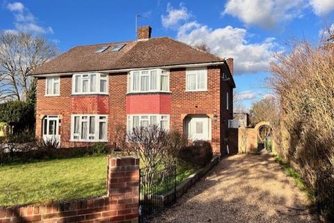 3 bedroom semi-detached house to rent, Aragon Avenue, Thames Ditton, Surrey