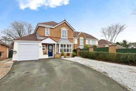 4 bedroom detached house for sale, Fewston Close, Sharples