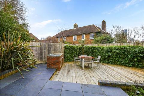 4 bedroom semi-detached house for sale, Alwyn Gardens, London, W3