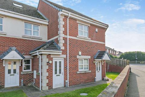 2 bedroom maisonette for sale, Church Gardens, Wakefield, West Yorkshire