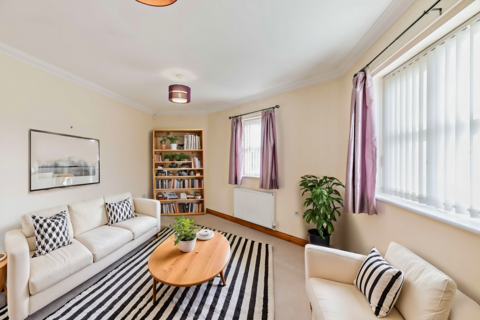 2 bedroom maisonette for sale, Church Gardens, Wakefield, West Yorkshire