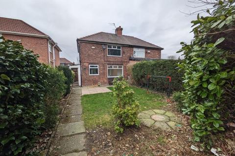 3 bedroom semi-detached house to rent, Claife Avenue, Manchester