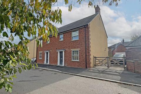 2 Badger Close, Langport, TA10 9FJ