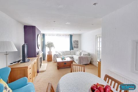 22 Ancaster Close, Trowbridge, BA14 9DA
