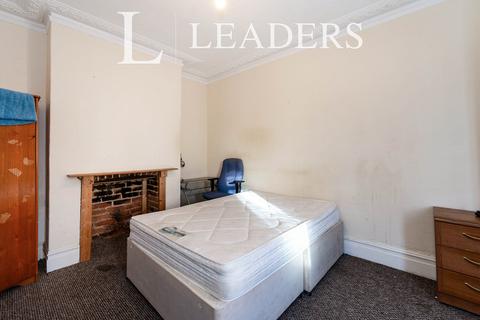 1 bedroom in a house share to rent, Fawcett Road, Southsea