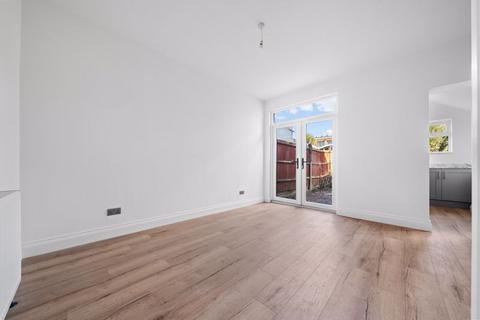 5 Lavender Vale, Wallington, SM6 9QR
