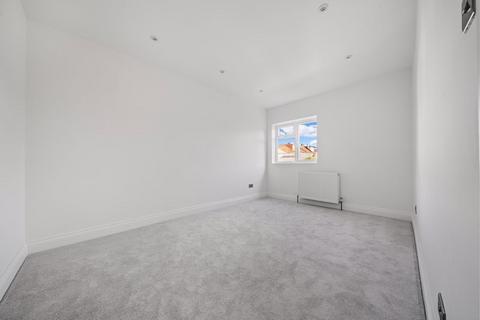 5 Lavender Vale, Wallington, SM6 9QR