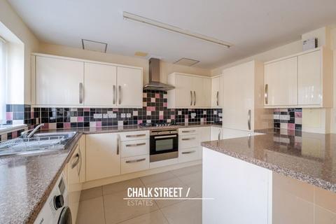 4 bedroom terraced house for sale, Hornchurch Road, Hornchurch, RM11