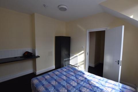 1 bedroom apartment to rent, Studio Room for Rent inclusive of bills!!!!