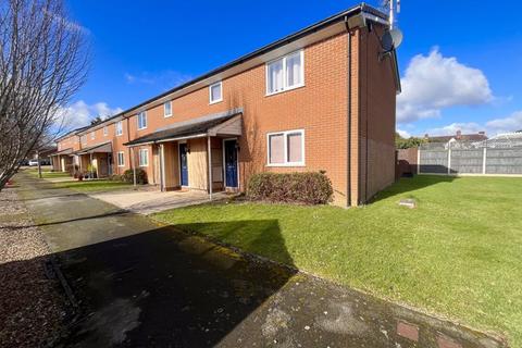 1 bedroom flat to rent, Brookfield Close, Weston Rhyn