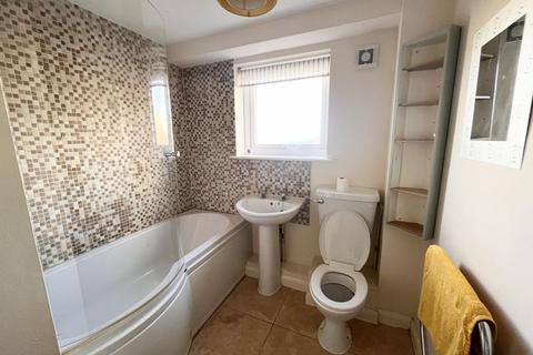 1 bedroom flat to rent, Brookfield Close, Weston Rhyn