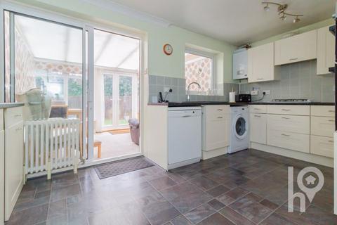 3 bedroom semi-detached house for sale, Appleford Drive, Sheerness ME12