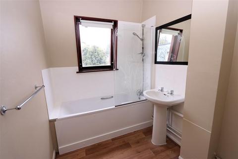 1 bedroom flat to rent, Redgrove House, Epping