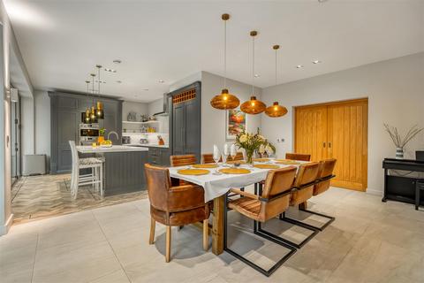 5 bedroom detached house for sale, Manorside, Billingham TS22