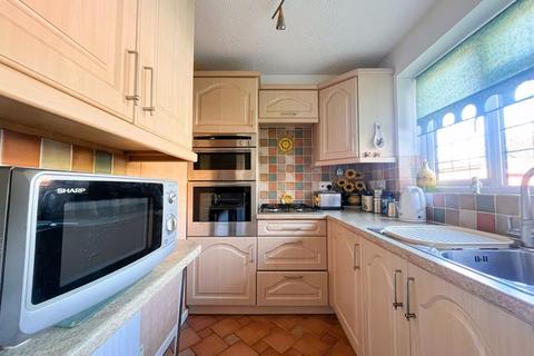 2 bedroom retirement property for sale, Hucclecote Mews, Gloucester