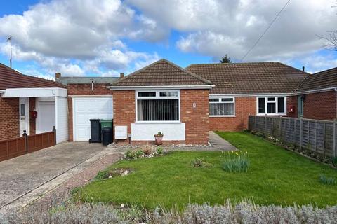 2 bedroom bungalow for sale, Garden Way, Longlevens, Gloucester, GL2 9JL