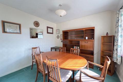 2 bedroom bungalow for sale, Garden Way, Longlevens, Gloucester, GL2 9JL