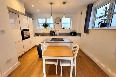 2 bedroom terraced house for sale, Market Street, Cheltenham GL50