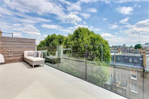 3 bedroom apartment to rent, London W14