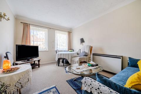 1 bedroom retirement property for sale, Friern Watch Avenue, North Finchley N12