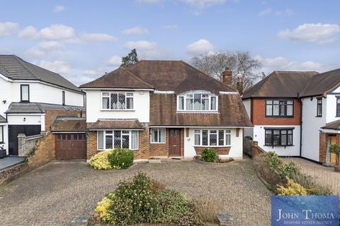 4 bedroom detached house for sale, Lee Grove, Chigwell IG7