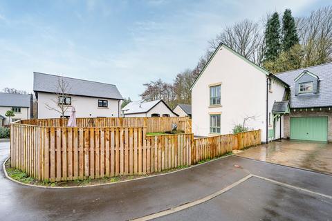 5 bedroom semi-detached house for sale, The Oaks, Llangattock  NP8