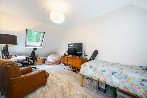 5 The Oaks, Llangattock, Crickhowell, NP8 1QA