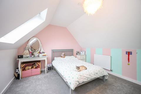 5 The Oaks, Llangattock, Crickhowell, NP8 1QA