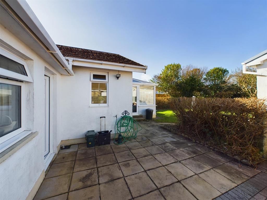 CAM03278 G0-PR0112-STILL024.jpg