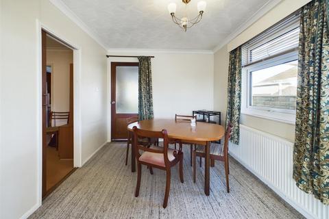 4 bedroom bungalow for sale, 18 Westhill Avenue, Milford Haven