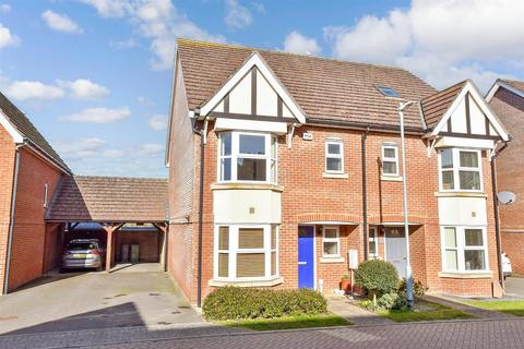 4 bedroom semi-detached house for sale, Kings Avenue, Ashford, Kent