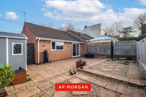 2 bedroom bungalow for sale, Church Road, Lye, Stourbridge, West Midlands, DY9