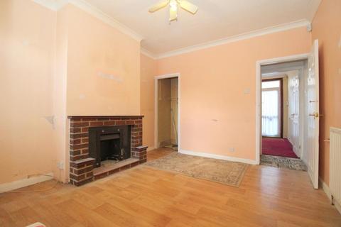 2 bedroom terraced house for sale, Ashton Road, South Luton, Luton, Bedfordshire, LU1 3QE