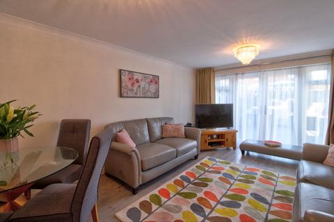 11 Bynghams, Harlow, CM19 5NR