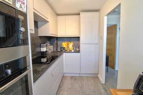 11 Bynghams, Harlow, CM19 5NR