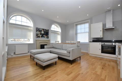 2 bedroom apartment to rent, Flat 6 Mansion Court, 14 Manor Road, London, SE25