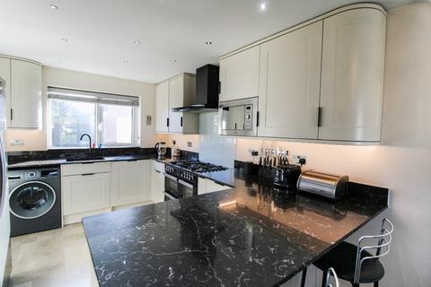 4 bedroom detached house for sale, Farndale Road, Knaresborough, North Yorkshire, HG5