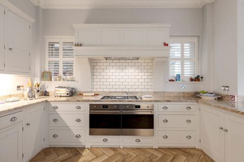 12 Cedars Road, Beckenham, BR3 4JF